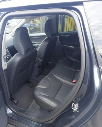 Volvo XC 60 cena 57800 przebieg: 222000, rok produkcji 2014 z Lubań małe 254